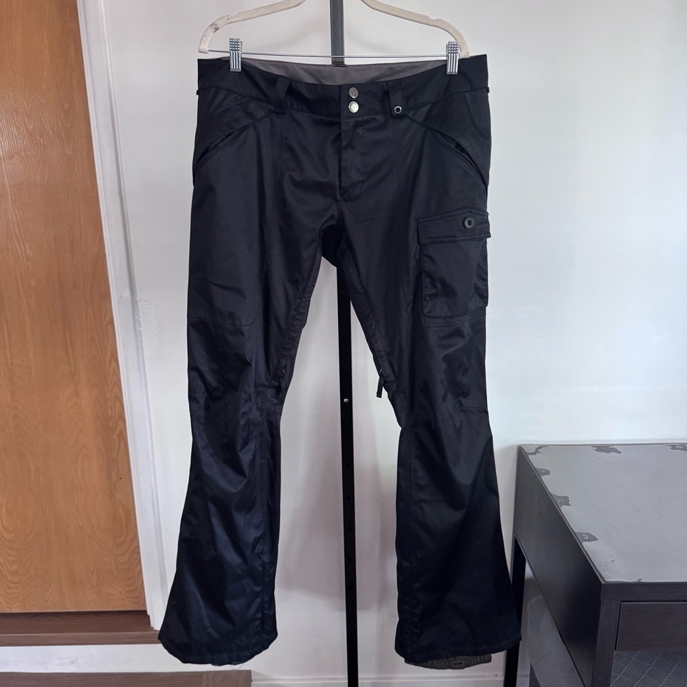 Burton women Dryride Black Cargo snow Pants size XL